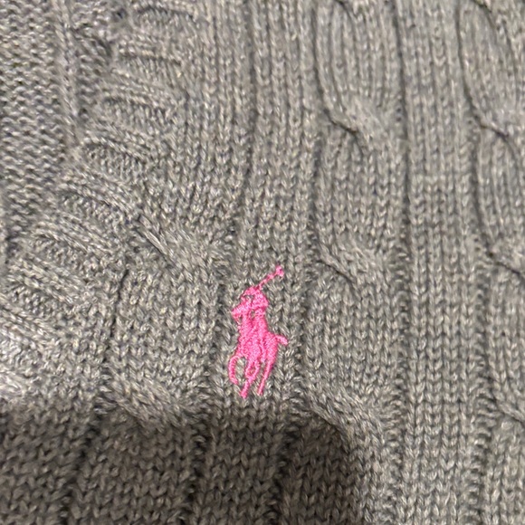 Ralph Lauren gray V-Neck Sweater with Pink Emblem size M - Picture 4 of 8